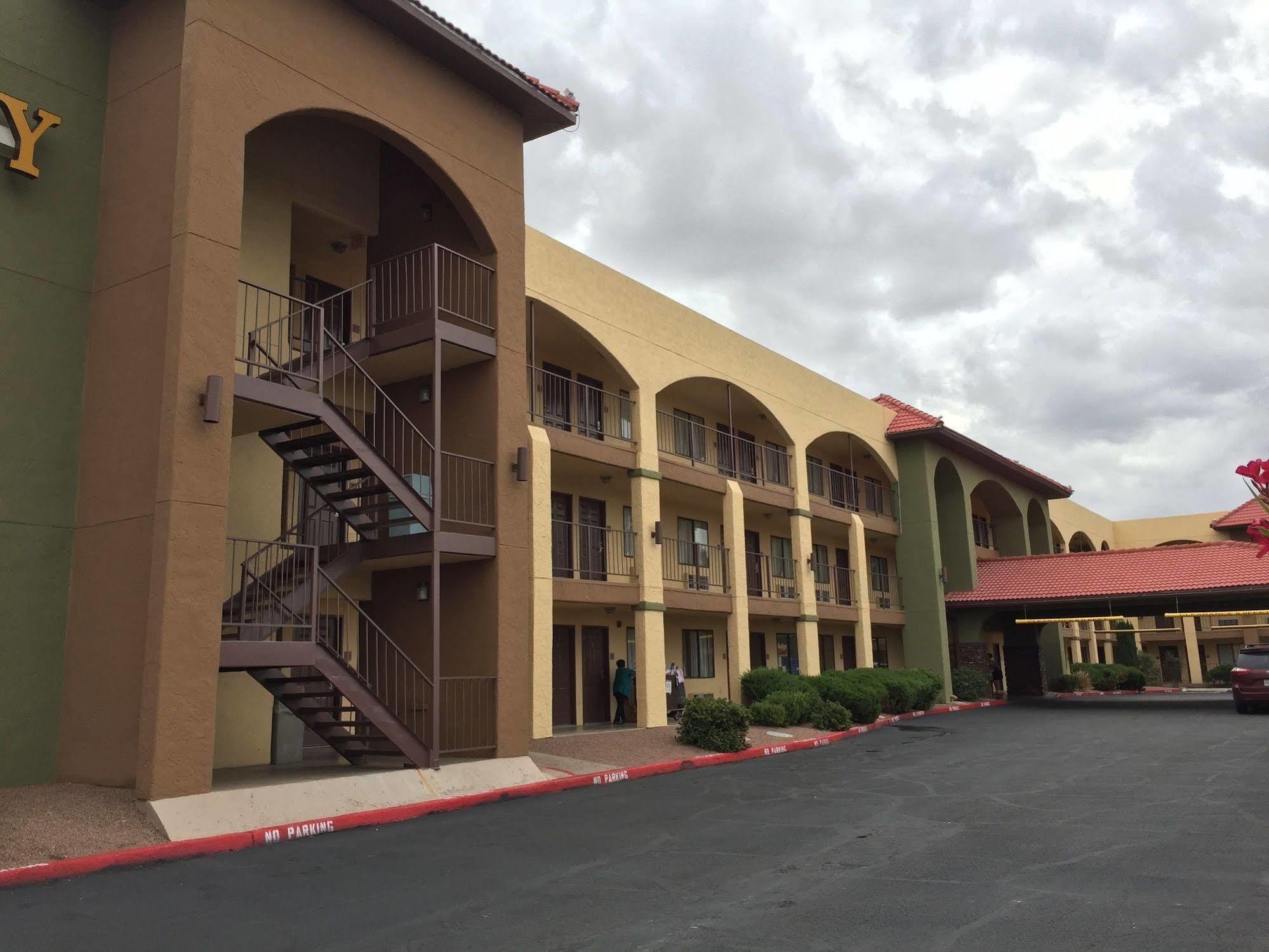 Quality Inn Airport East El Paso Zewnętrze zdjęcie